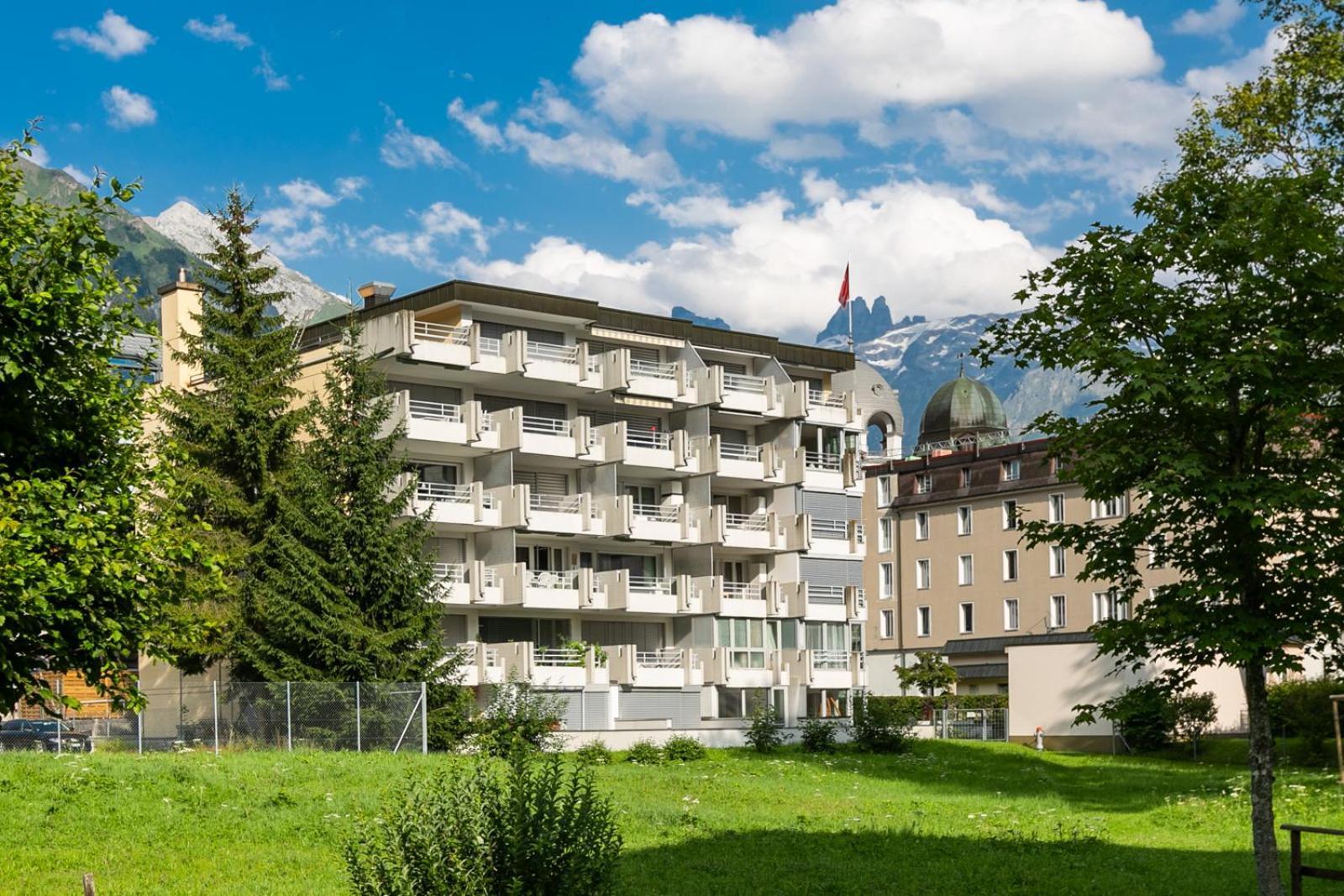 Spirit Apartments - Balkon - Bergsicht - Parkplatz Engelberg Exterior photo